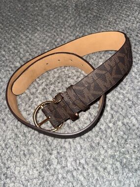 Michael Kors Leather Belt